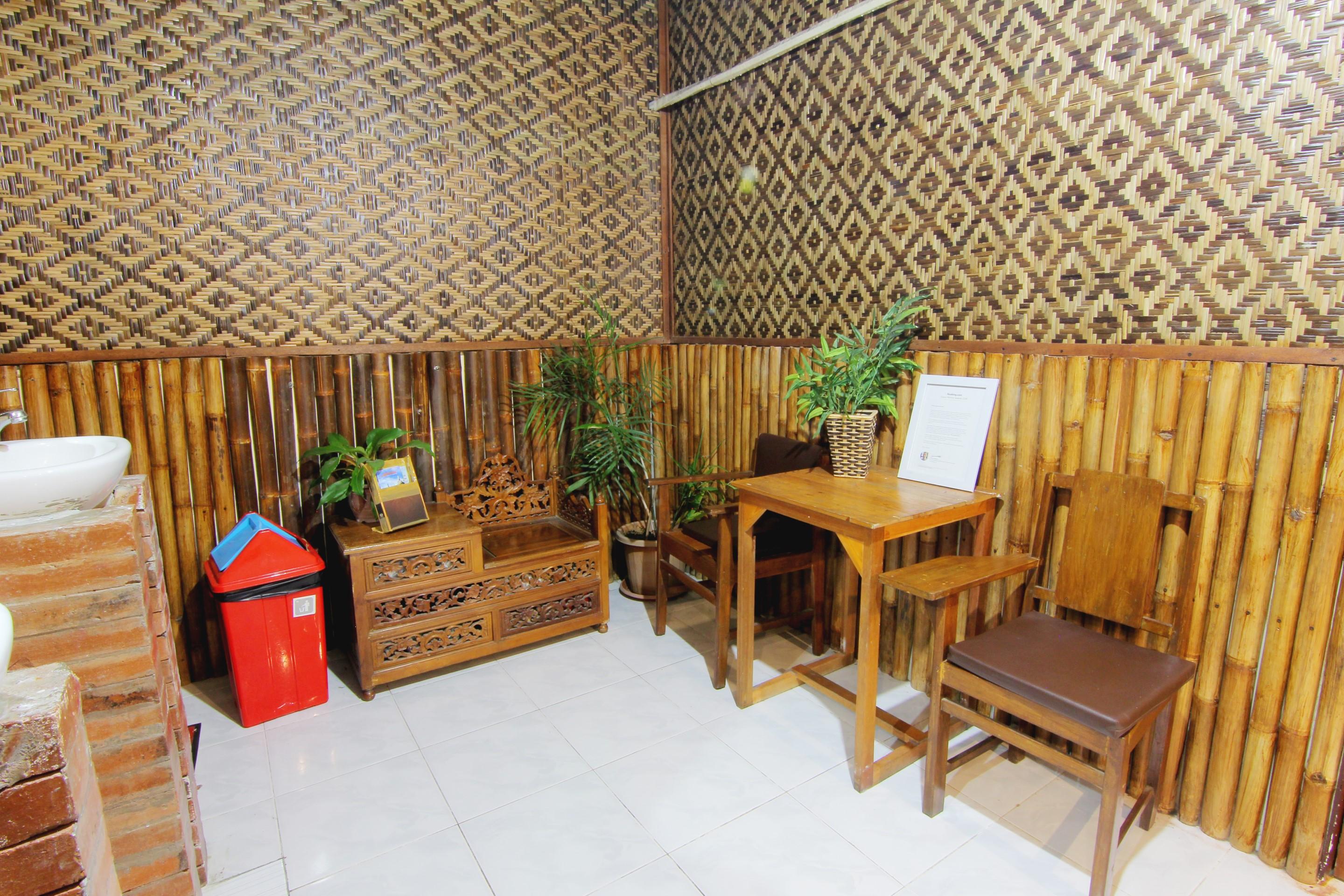 Bilik Bamboo Hostel Yogyakarta Eksteriør billede